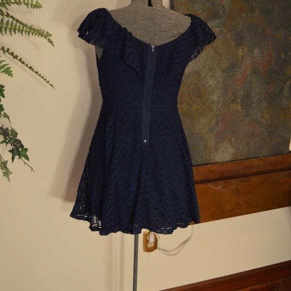 Sz 5 Navy skater dress by Sequin Hearts - Picture 7 of 8